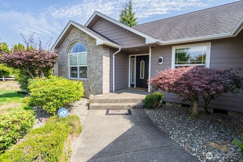33 Sylvia Ridge Ln, Montesano, WA, 98563-9372 | Card Image