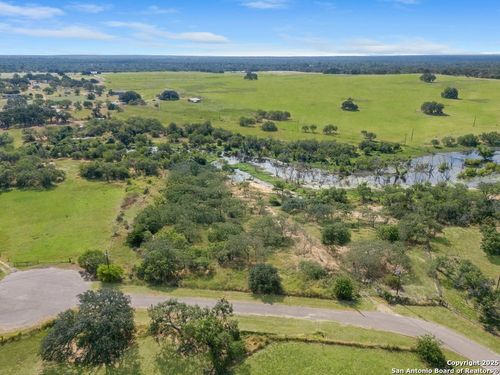 200 Lolita Dr, Lytle, TX, 78052-3944 | Card Image