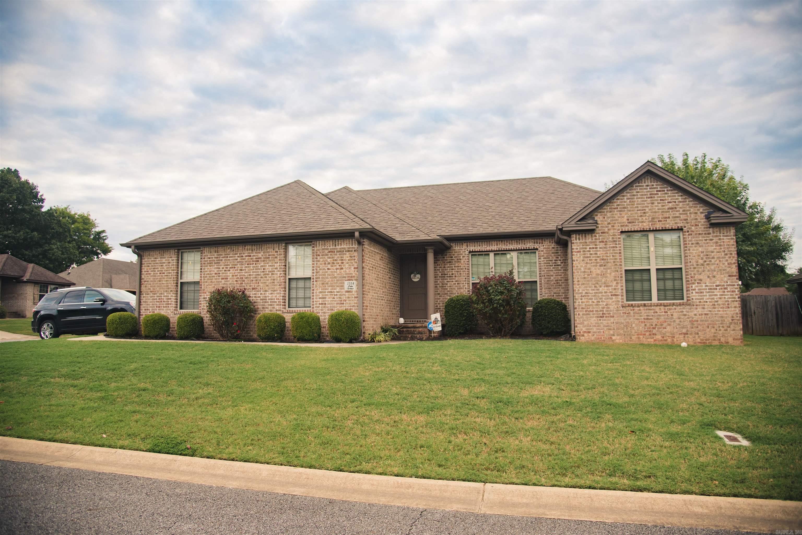 Palm Springs Dr, Searcy, AR 72143