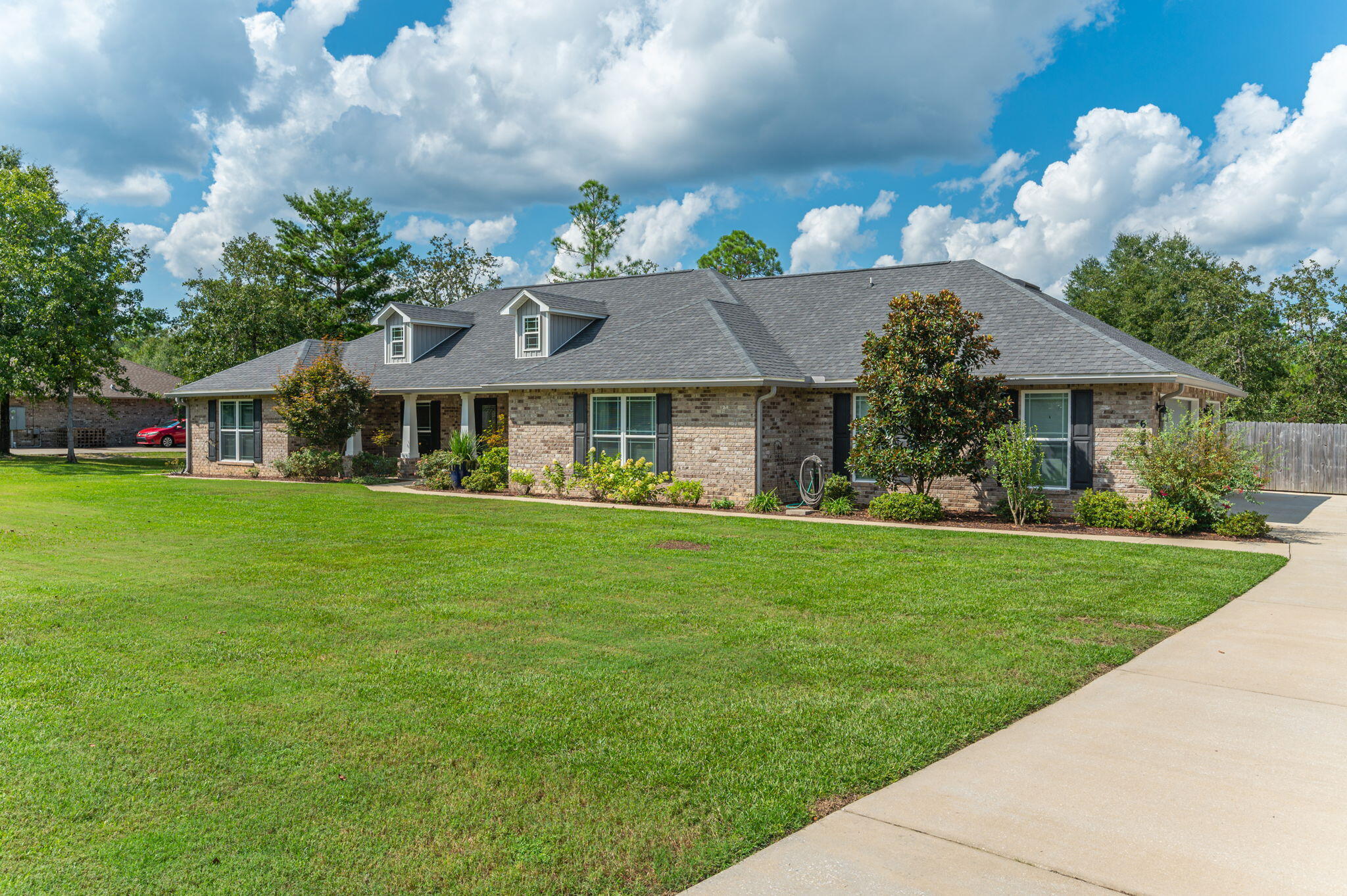 Welannee Blvd, Laurel Hill, FL 32567