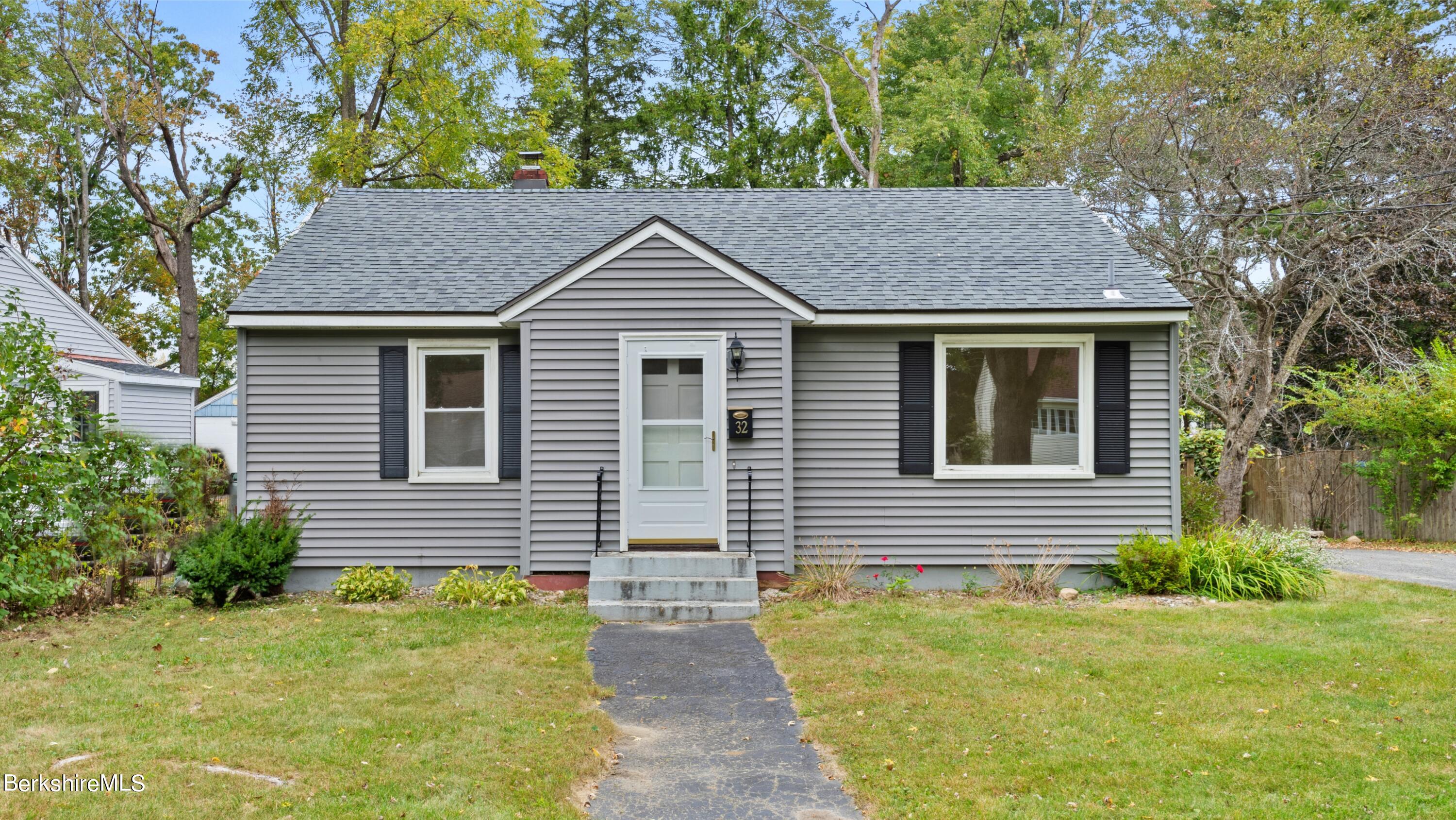 Patricia Ave, Pittsfield, MA 01201
