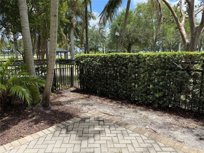 3390 - 3390 Nw 124 Th Ter, House other with 4 bedrooms, 4 bathrooms and null parking in Sunrise FL | Image 32