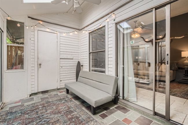 View of sunroom | Image 16