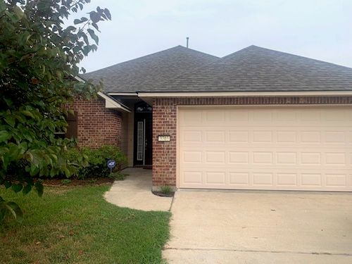 3703 Sabine Pass Dr, Bossier City, LA, 71111-6359 | Card Image