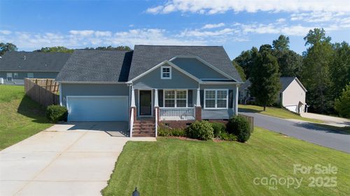 835 Holdcroft Ln, Rock Hill, SC, 29730-7487 | Card Image