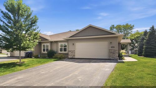 1270 Cameron Circle, NEENAH, WI, 54956 | Card Image