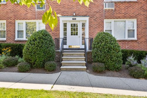 apt-2-70 Manville Rd, Pleasantville, NY, 10570-2224 | Card Image