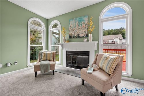 232 Shadowbrook Ln Ne, Huntsville, AL, 35811-8203 | Card Image