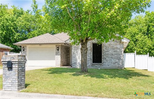 905 Concho St, Belton, TX, 76513-3791 | Card Image
