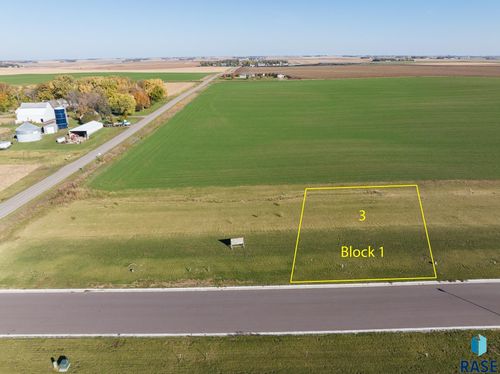 1305 Castle St Street, Larchwood, IA, 51241 | Card Image