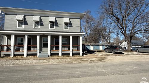 102 E 3rd St, Linwood, KS, 66052-4368 | Card Image