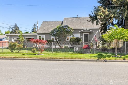 415 N Liberty Street, Port Angeles, WA, 98362 | Card Image