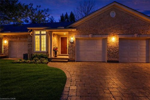 10-3241 Montrose Rd, Niagara Falls, ON, L2H3L3 | Card Image