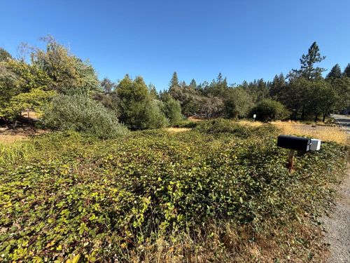 17898 Alexandra Way, Grass Valley, CA, 95949-7185 | Card Image