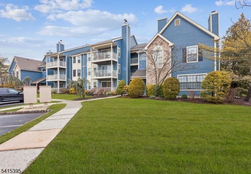 130-130 Longfield Ct, East Brunswick, NJ, 08816-1830 | Card Image