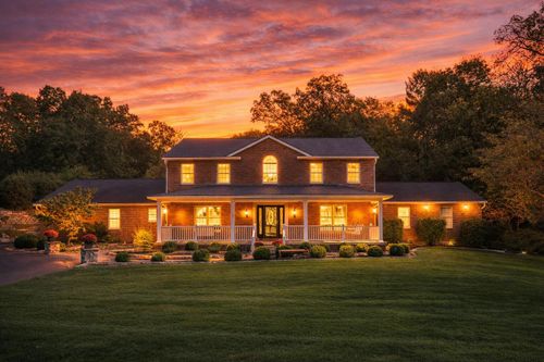 224 Roscommon Dr, Springfield, OH, 45503-1162 | Card Image
