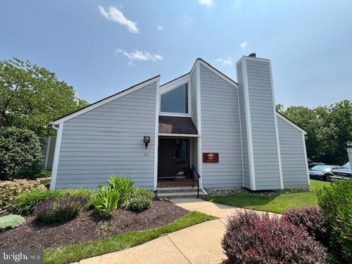 ste-240-300 N Pottstown Pike, EXTON, PA, 19341-2233 | Card Image