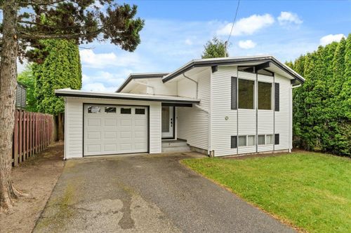 598 Thacker Ave, Hope, BC, V0X1L4 | Card Image