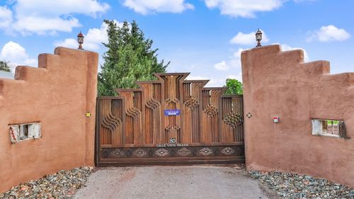 80 Calle Vista Grande, Bernalillo, NM, 87004-6065 | Card Image