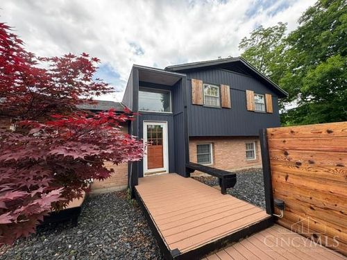 705 E. Chestnut Street, Oxford, OH, 45056 | Card Image