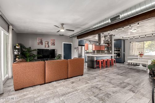 215-5150 N 20th St, Phoenix, AZ, 85016-4183 | Card Image