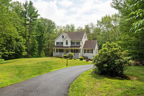 44 Gebig Rd, Nottingham, NH, 03290-6108 | Card Image