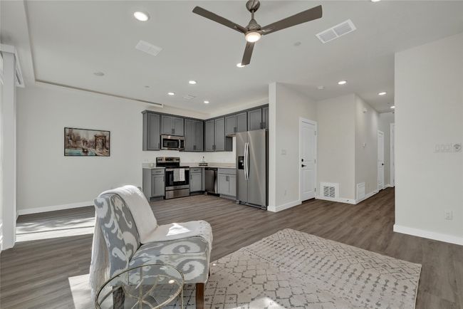 UNIT-302 - 104 Creekside Trl, Townhouse with 3 bedrooms, 3 bathrooms and 2 parking in Kyle TX | Image 12
