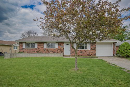 8248 Gibson Ave, Fairborn, OH, 45324-1920 | Card Image