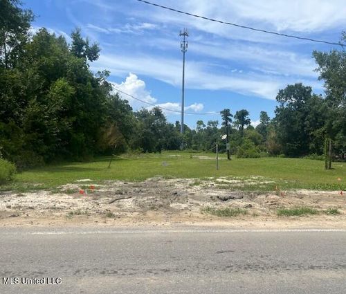 605 E North St, Pass Christian, MS, 39571-4026 | Card Image