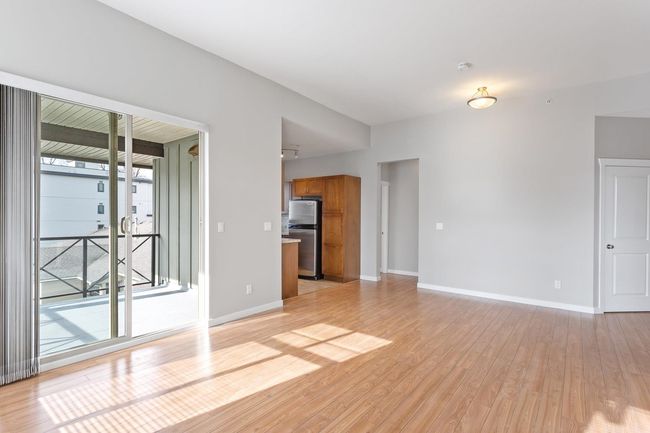 406 - 2336 Whyte Ave, Condo with 3 bedrooms, 2 bathrooms and 2 parking in Port Coquitlam BC | Image 10
