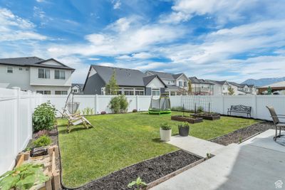 46 E Inlet Spring Dr, House other with 3 bedrooms, 2 bathrooms and 2 parking in Saratoga Springs UT | Image 3