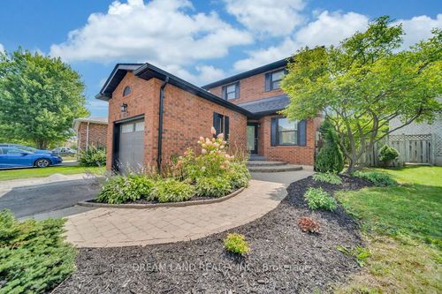 272 Barber Dr, Georgetown, ON, L7G5H1 | Card Image