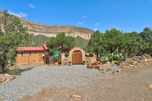 1201 Madrid Rd, Jemez Springs, NM, 87025-8115 | Card Image
