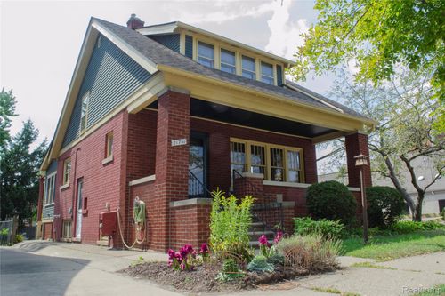 21741 Edna St, Dearborn, MI, 48124-2809 | Card Image
