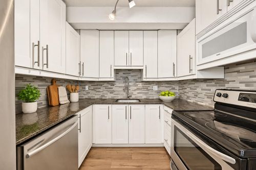 57-5520 1 Ave Se, Calgary, AB, T2A5Z7 | Card Image