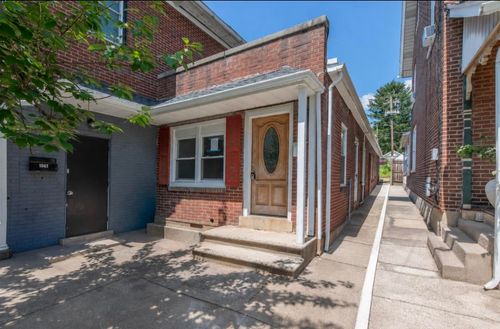 1059 Seneca St, Fountain Hill, PA, 18015-4128 | Card Image