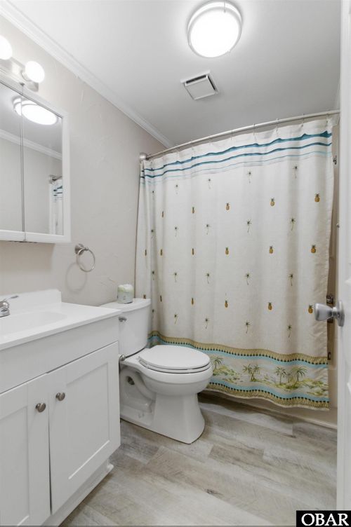 1812 Creek St, Kill Devil Hills, NC, 27948-8124 | Card Image