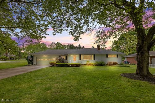 715 Hughey Dr, Kent, OH, 44240-3307 | Card Image