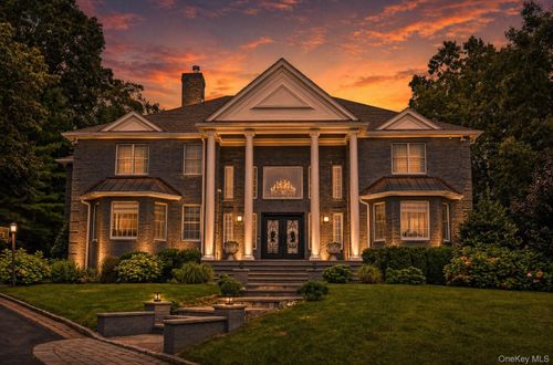 20 Stonewall Cir, West Harrison, NY, 10604-1117 | Card Image