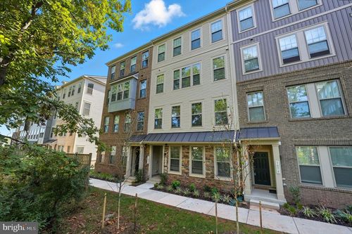 b-709 Thomas Ln, MANASSAS PARK, VA, 20111-2699 | Card Image