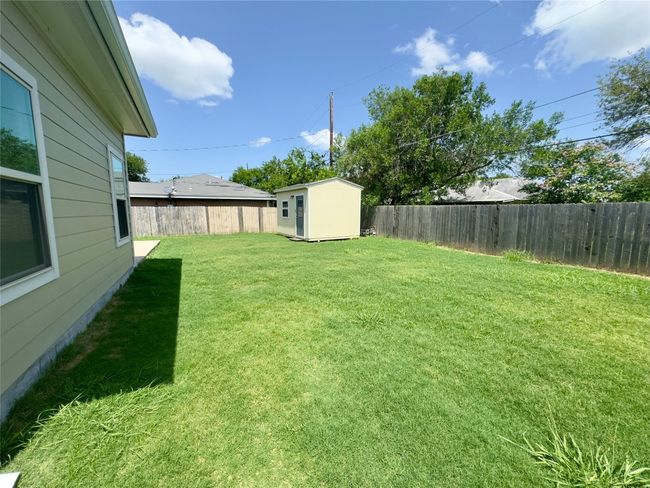 1520 Hunters Rd, House other with 3 bedrooms, 2 bathrooms and null parking in Lockhart TX | Image 39
