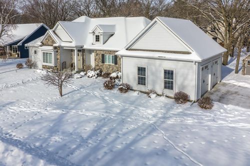 2105 7th Ave S, Saint Cloud, MN, 56301-5842 | Card Image