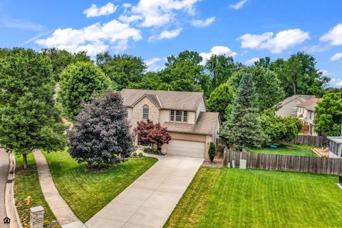4695 Winery Way, Columbus, OH, 43230-4232 | Card Image