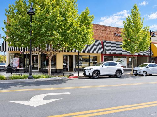 279 N State St, Ukiah, CA, 95482-4417 | Card Image