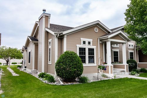 1365 Highpointe Dr N, Fargo, ND, 58102-2667 | Card Image