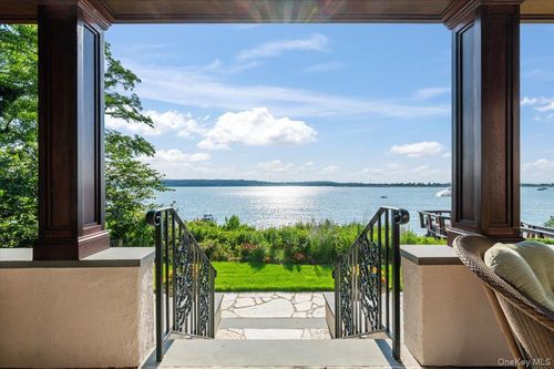 353 Centre Island Rd, Oyster Bay, NY, 11771-5010 | Card Image