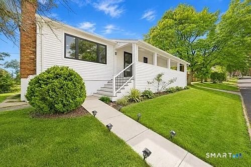 17 Hazel St, Fairfield, CT, 06825-4205 | Card Image