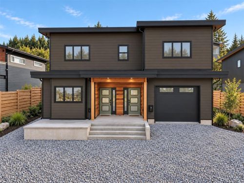 535 Gibson St, Tofino, BC, V0R | Card Image