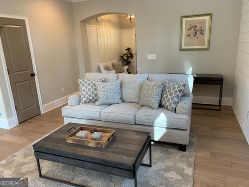 4230 Old Cherokee St, Acworth, GA, 30101-4923 | Card Image