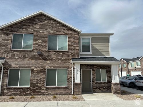 551 E 900 N, Ogden, UT, 84404-3635 | Card Image
